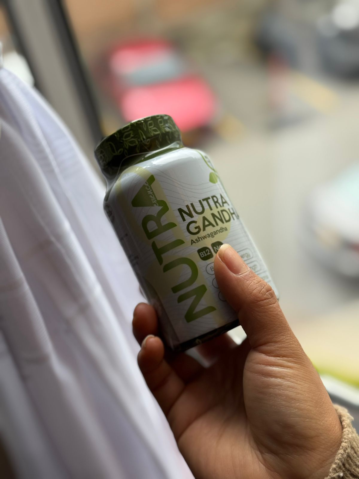 Nutra Gandha | Ashwagandha + B12 | Energía Equilibrada, Fuerza y Enfoque Mental | 60 Cápsulas